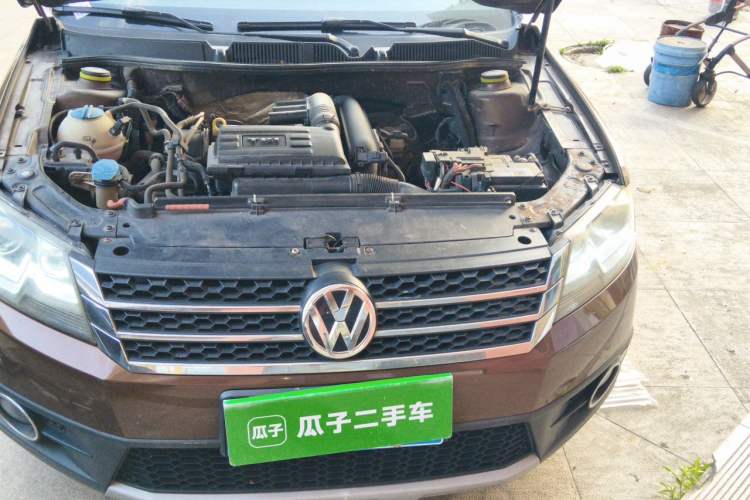 Used Volkswagen Cross Lavida 2014 1.4TSI DSG Engine Bay Left