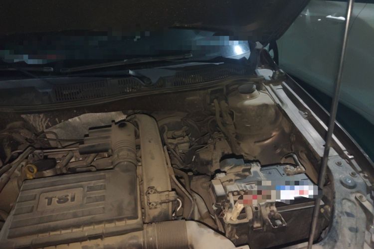 Used Volkswagen Cross Lavida 2014 1.4TSI DSG Engine Bay Left