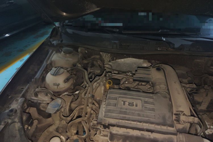 Used Volkswagen Cross Lavida 2014 1.4TSI DSG Engine Bay Right