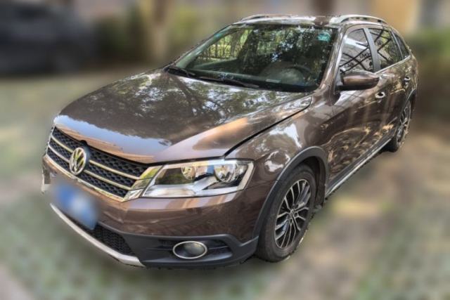 Used Volkswagen Cross Lavida 2014 1.4TSI DSG