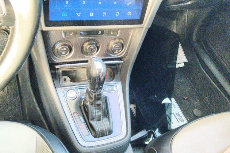 Used Volkswagen Cross Lavida 2014 1.4TSI DSG Gear Lever