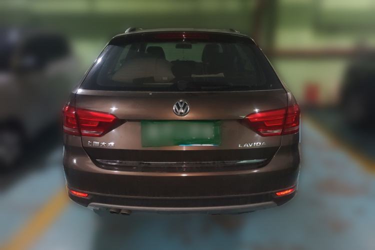 Used Volkswagen Cross Lavida 2014 1.4TSI DSG Rear