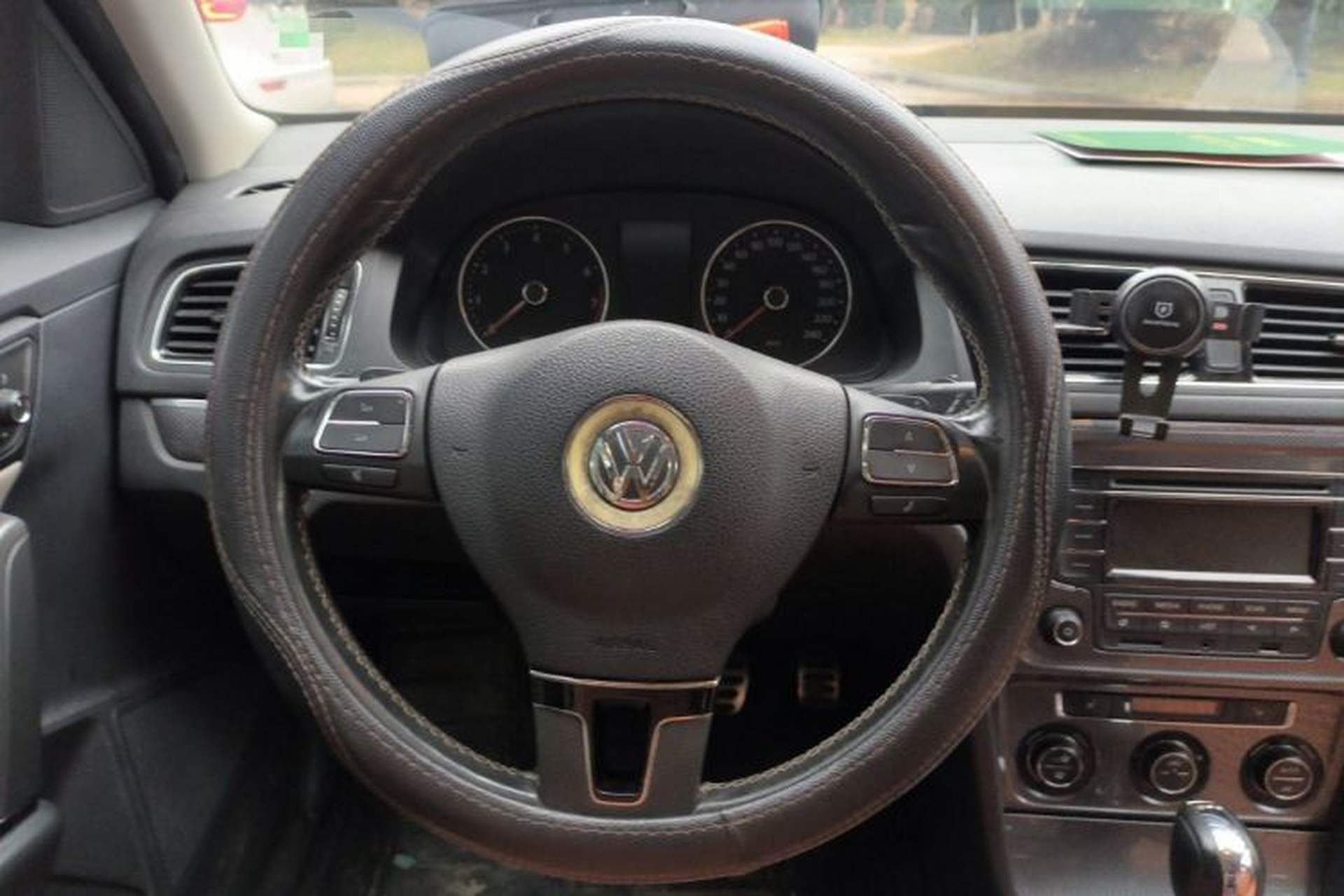 Used Volkswagen Cross Lavida 2014 1.4TSI DSG Steering Wheel