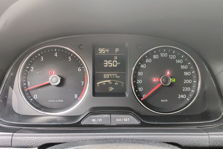 Used Volkswagen Cross Lavida 2014 1.4TSI DSG Instrument Cluster