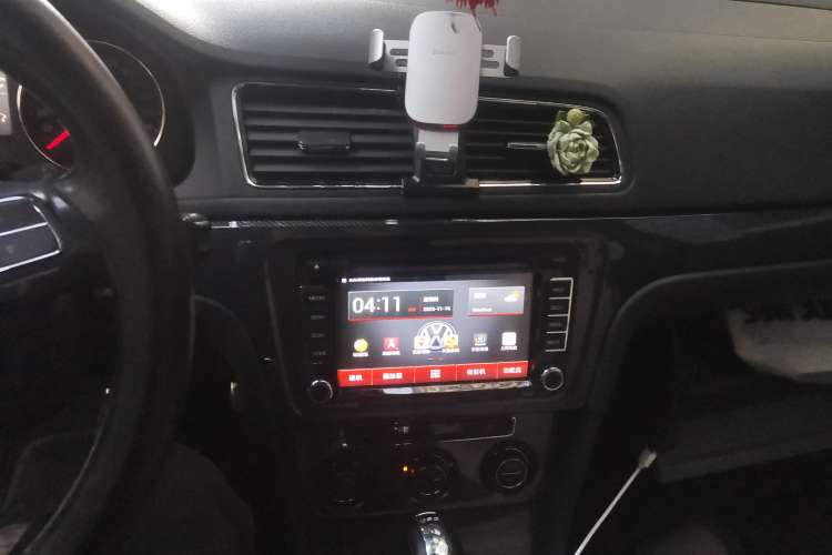 Used Volkswagen Cross Lavida 2014 1.4TSI DSG Audio And AC Panel