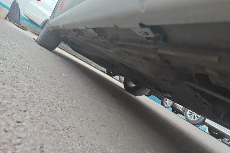 Used Volkswagen Cross Lavida 2014 1.6L Automatic Chassis Rear Left
