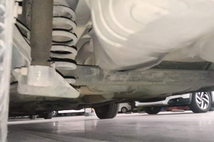 Used Volkswagen Cross Lavida 2014 1.4TSI DSG Chassis Rear Left
