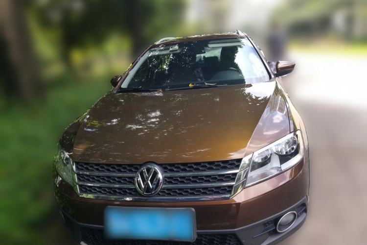 Used Volkswagen Cross Lavida 2014 1.4TSI DSG Front