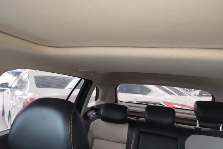 Used Volkswagen Cross Lavida 2014 1.4TSI DSG Headliner
