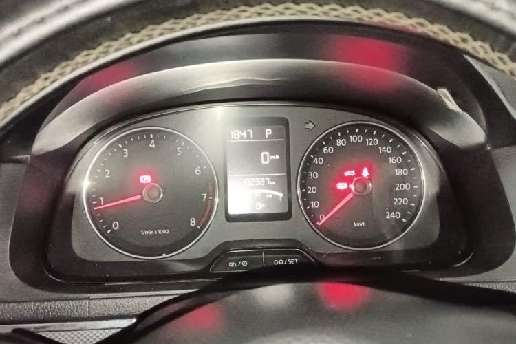 Used Volkswagen Cross Lavida 2014 1.4TSI DSG Instrument Cluster