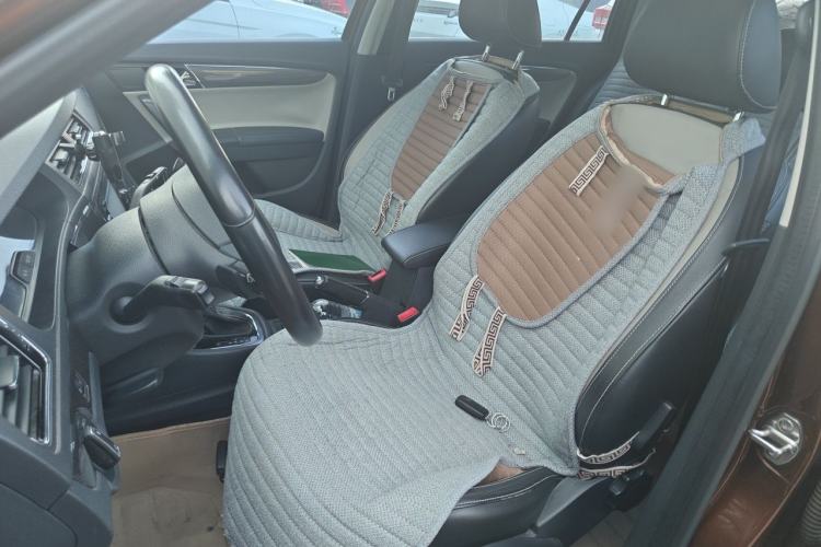 Used Volkswagen Cross Lavida 2014 1.6L Automatic Left Front Seat