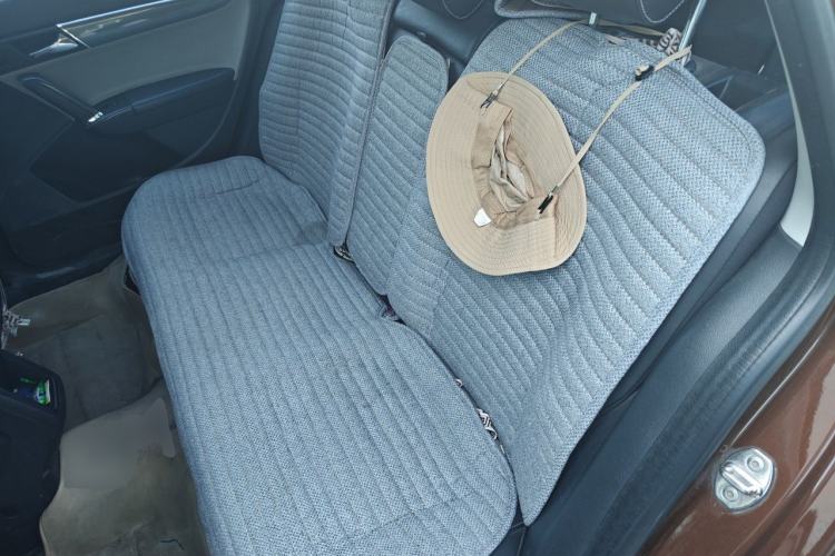 Used Volkswagen Cross Lavida 2014 1.6L Automatic Left Rear Seat