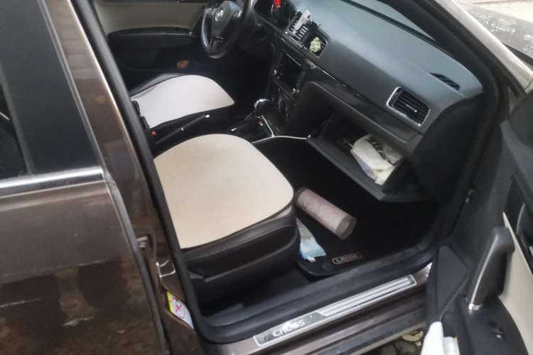 Used Volkswagen Cross Lavida 2014 1.4TSI DSG Right Front Seat