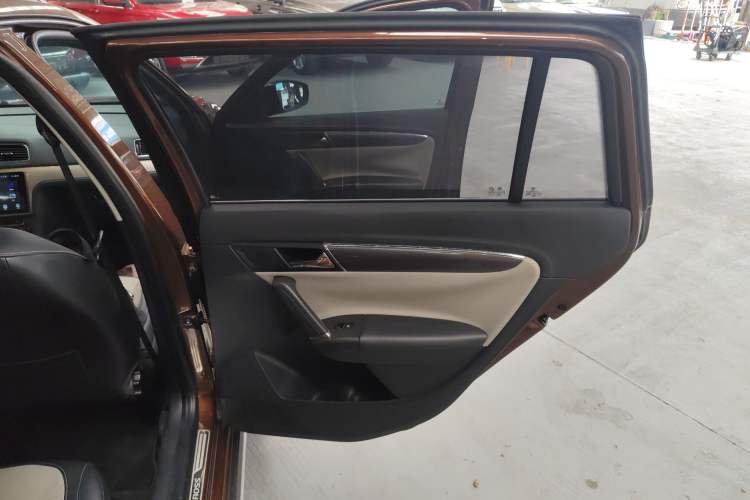 Used Volkswagen Cross Lavida 2014 1.4TSI DSG Right Rear Door Interior