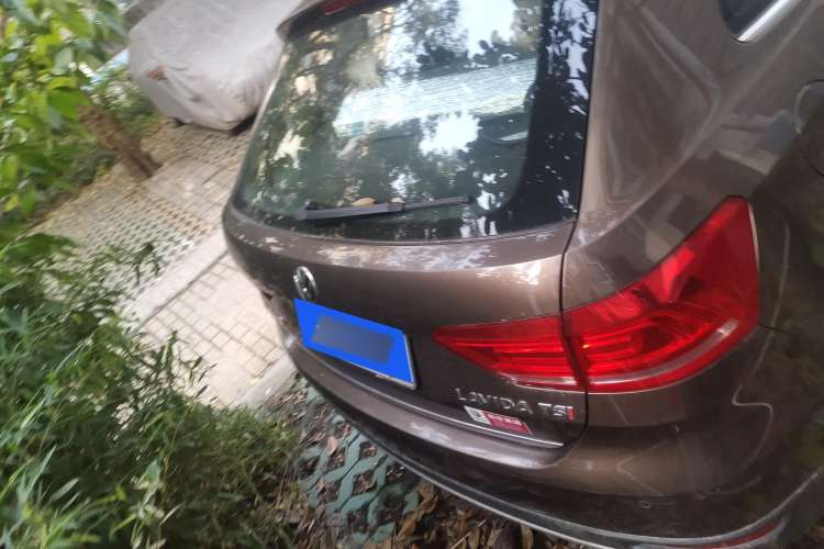 Used Volkswagen Cross Lavida 2014 1.4TSI DSG Trunk