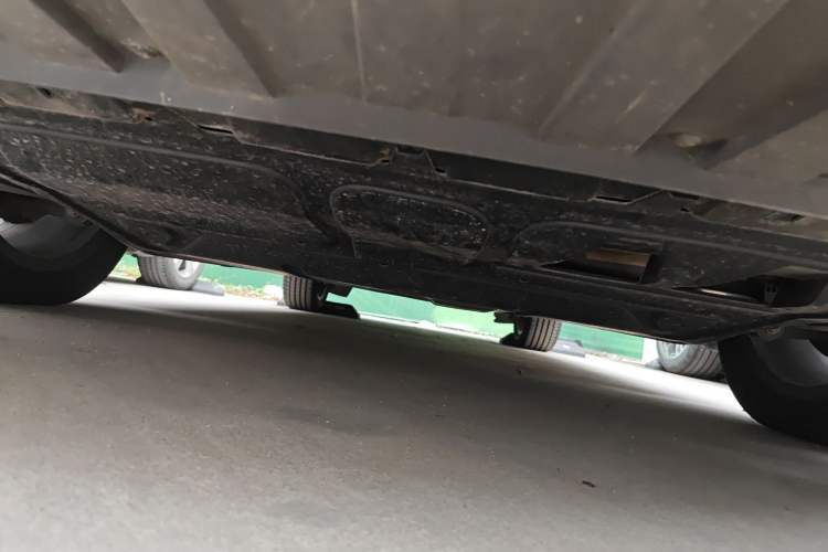 Used Volkswagen Cross Lavida 2014 1.6L Automatic Chassis Front