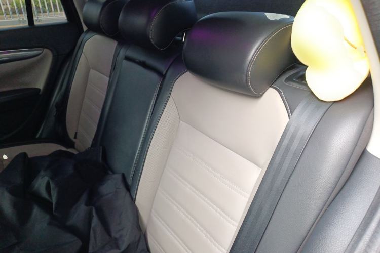 Used Volkswagen Cross Lavida 2014 1.4TSI DSG Left Rear Seat