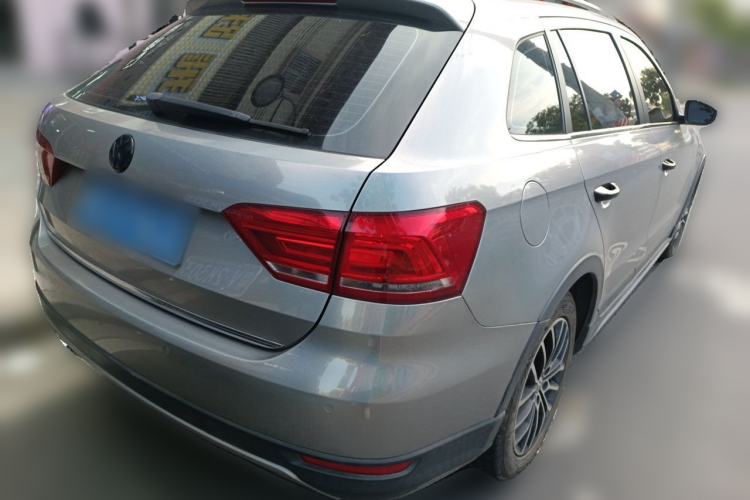 Used Volkswagen Cross Lavida 2014 1.4TSI DSG Rear Right 45 Deg