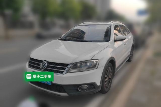 Used Volkswagen Cross Lavida 2014 1.4TSI DSG
