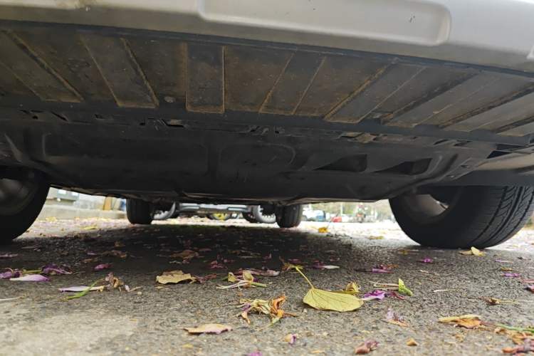 Used Volkswagen Cross Lavida 2014 1.6L Automatic Chassis Front