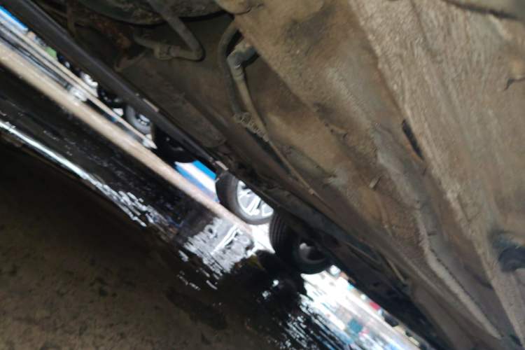 Used Volkswagen Cross Lavida 2014 1.6L Automatic Chassis Rear Right