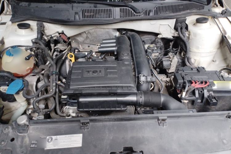 Used Volkswagen Cross Lavida 2014 1.4TSI DSG Engine Bay