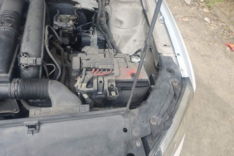 Used Volkswagen Cross Lavida 2014 1.4TSI DSG Engine Bay Left