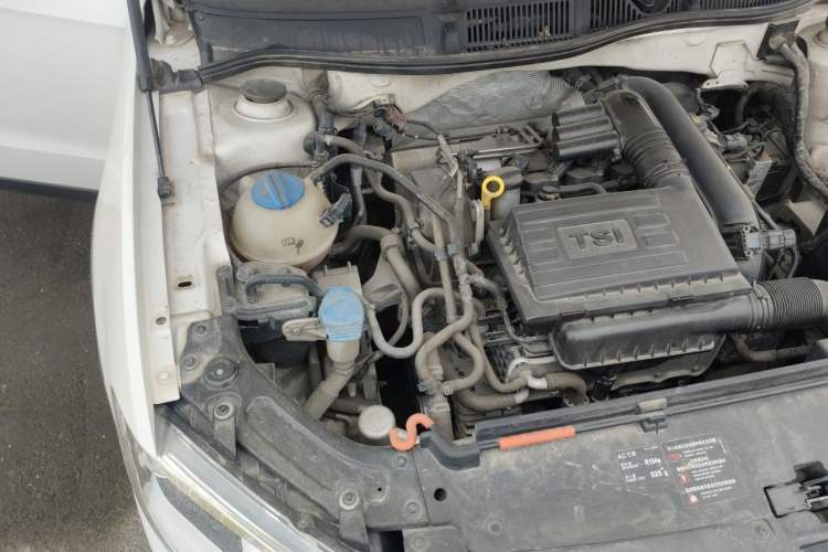Used Volkswagen Cross Lavida 2014 1.4TSI DSG Engine Bay Right