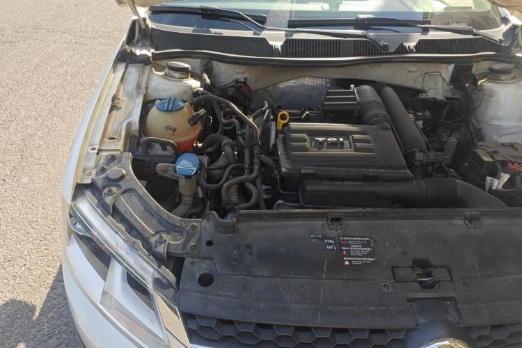 Used Volkswagen Cross Lavida 2014 1.4TSI DSG Engine Bay Right