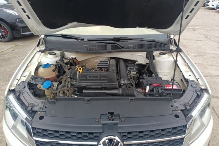 Used Volkswagen Cross Lavida 2014 1.4TSI DSG Engine Bay