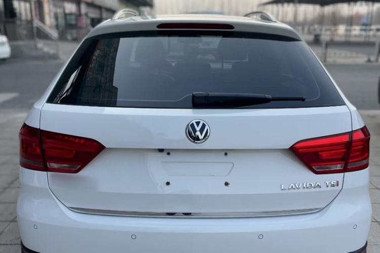 Used Volkswagen Cross Lavida 2014 1.4TSI DSG Exterior 3