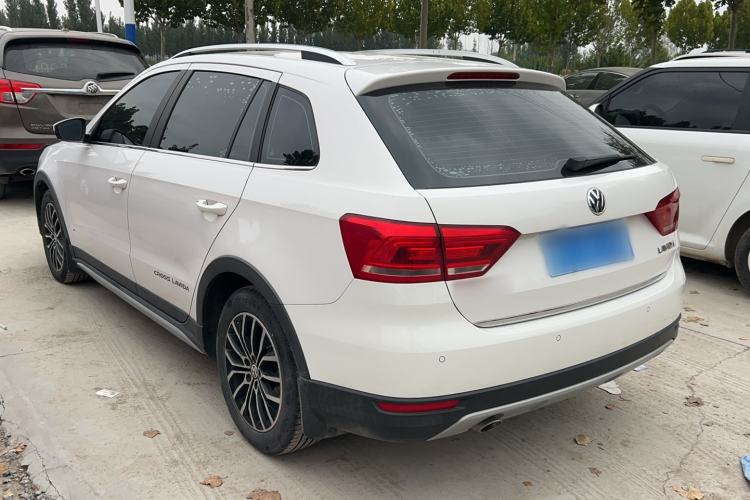 Used Volkswagen Cross Lavida 2014 1.6L Automatic Exterior 5