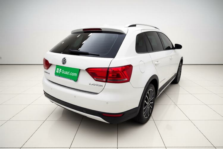Used Volkswagen Cross Lavida 2014 1.6L Automatic Exterior 5