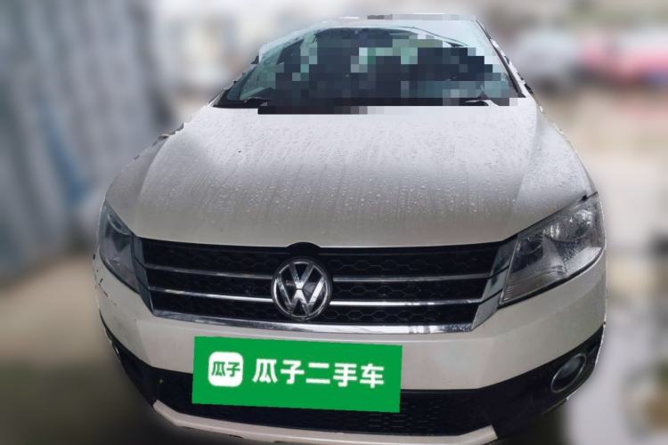 Used Volkswagen Cross Lavida 2014 1.6L Automatic Front