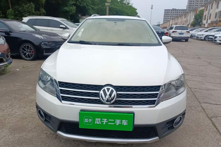 Used Volkswagen Cross Lavida 2014 1.4TSI DSG Front