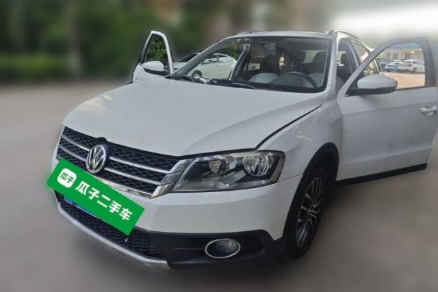 Used Volkswagen Cross Lavida 2014 1.4TSI DSG