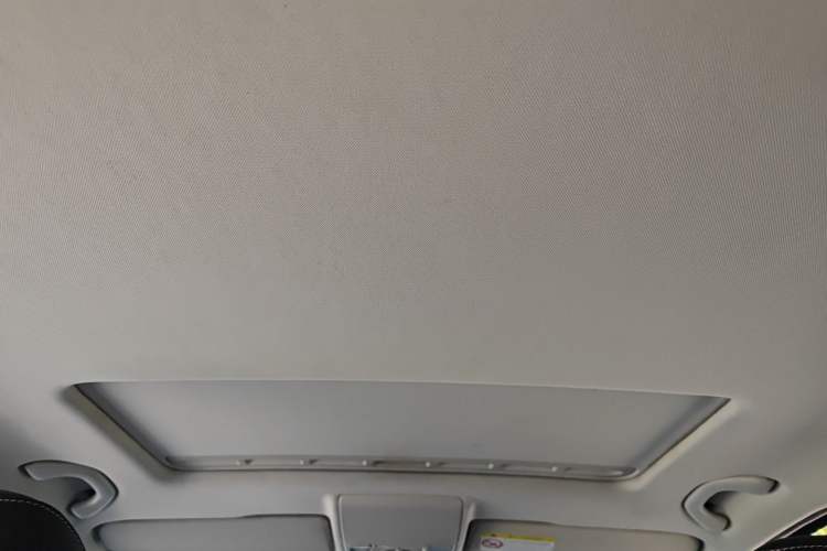 Used Volkswagen Cross Lavida 2014 1.6L Automatic Headliner