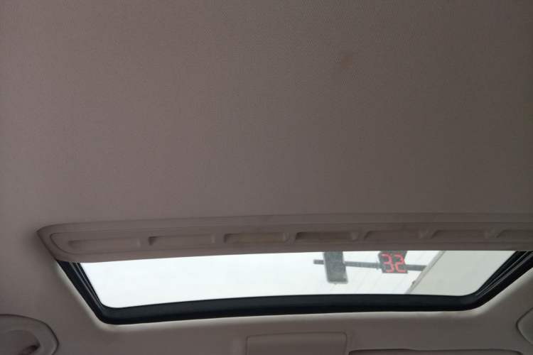 Used Volkswagen Cross Lavida 2014 1.4TSI DSG Headliner
