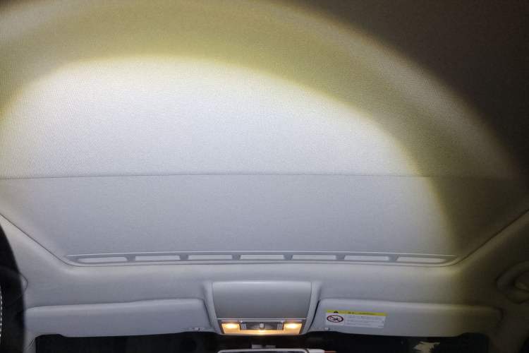 Used Volkswagen Cross Lavida 2014 1.4TSI DSG Headliner