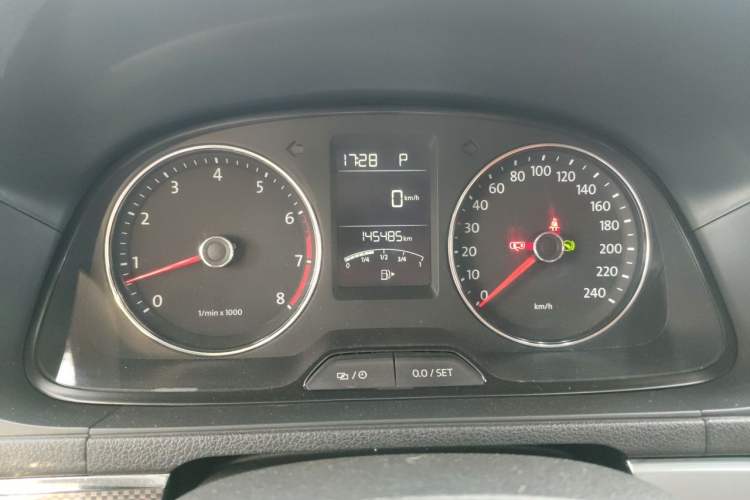 Used Volkswagen Cross Lavida 2014 1.4TSI DSG Instrument Cluster