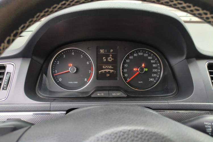Used Volkswagen Cross Lavida 2014 1.4TSI DSG Instrument Cluster