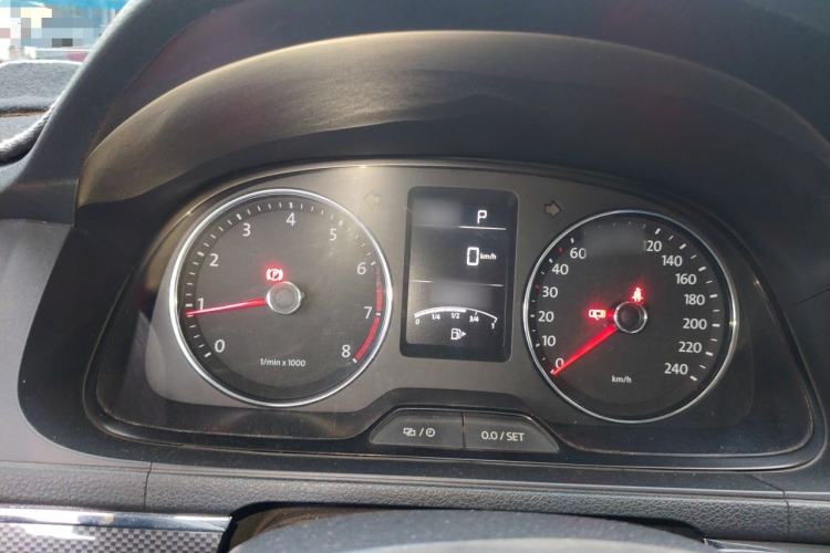 Used Volkswagen Cross Lavida 2014 1.6L Automatic Instrument Cluster