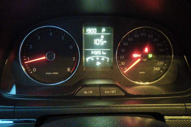 Used Volkswagen Cross Lavida 2014 1.6L Automatic Instrument Cluster