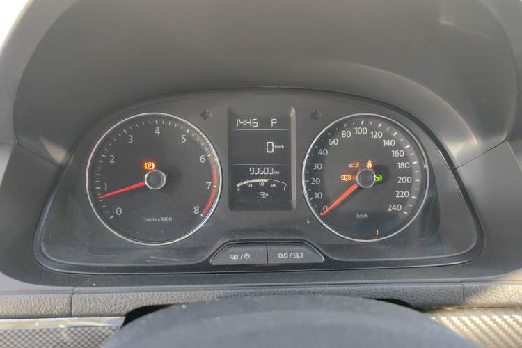 Used Volkswagen Cross Lavida 2014 1.4TSI DSG Instrument Cluster