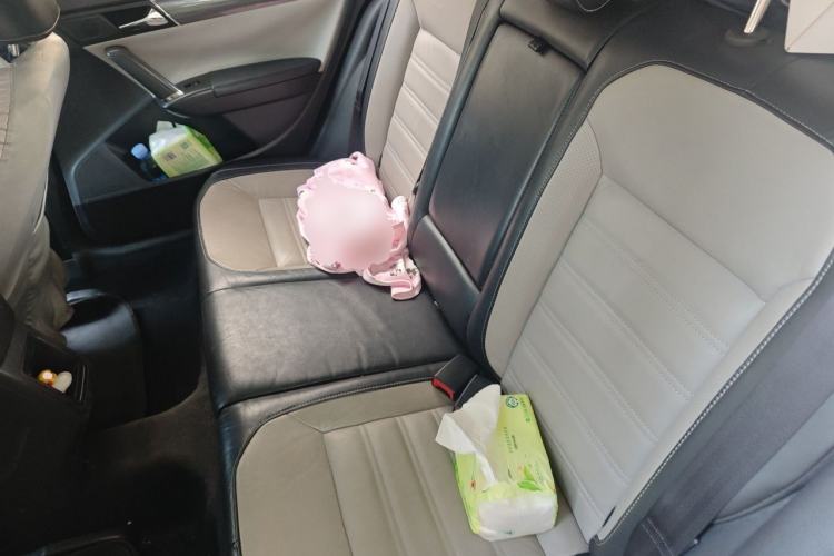 Used Volkswagen Cross Lavida 2014 1.4TSI DSG Left Rear Seat