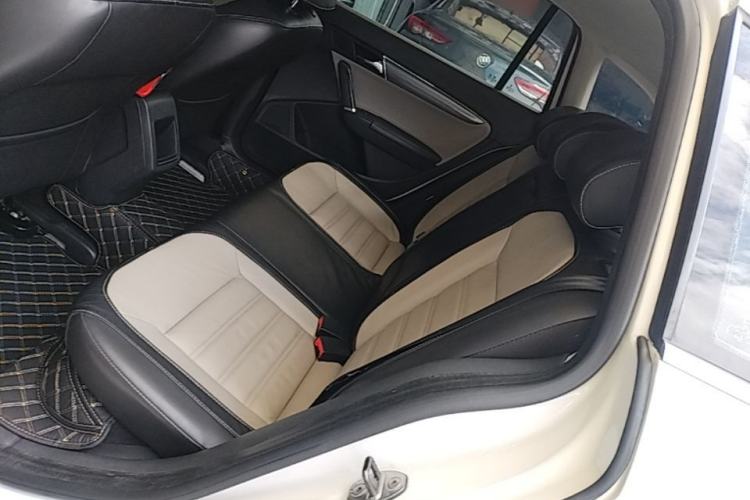 Used Volkswagen Cross Lavida 2014 1.4TSI DSG Left Rear Seat
