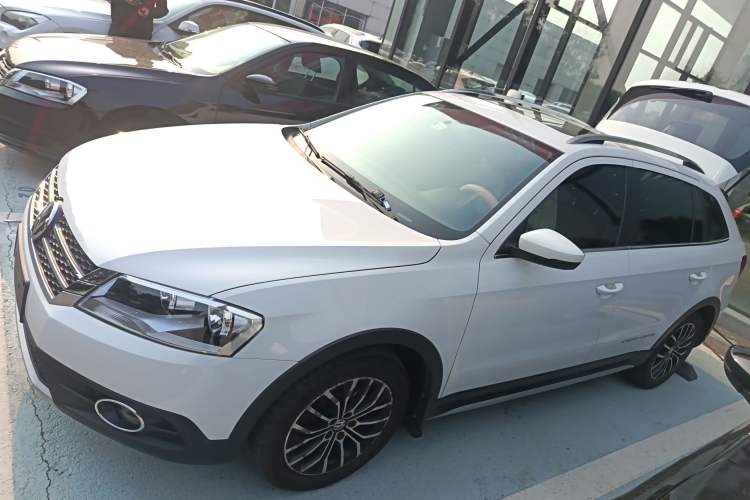 Used Volkswagen Cross Lavida 2014 1.4TSI DSG Left Side