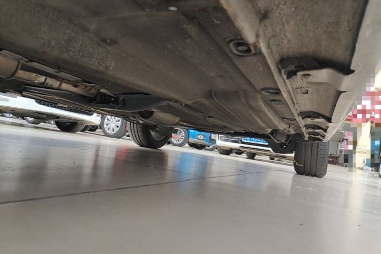 Used Volkswagen Cross Lavida 2014 1.6L Automatic Left Side Sill