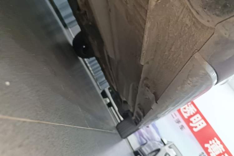Used Volkswagen Cross Lavida 2014 1.6L Automatic Left Side Sill