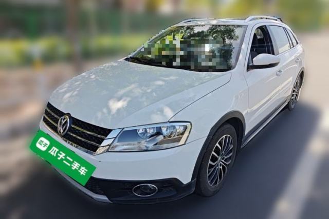 Used Volkswagen Cross Lavida 2014 1.6L Automatic